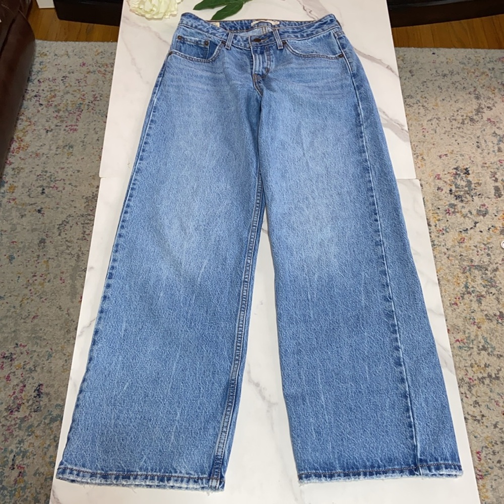Levi’s Low Loose Jeans Size 27
